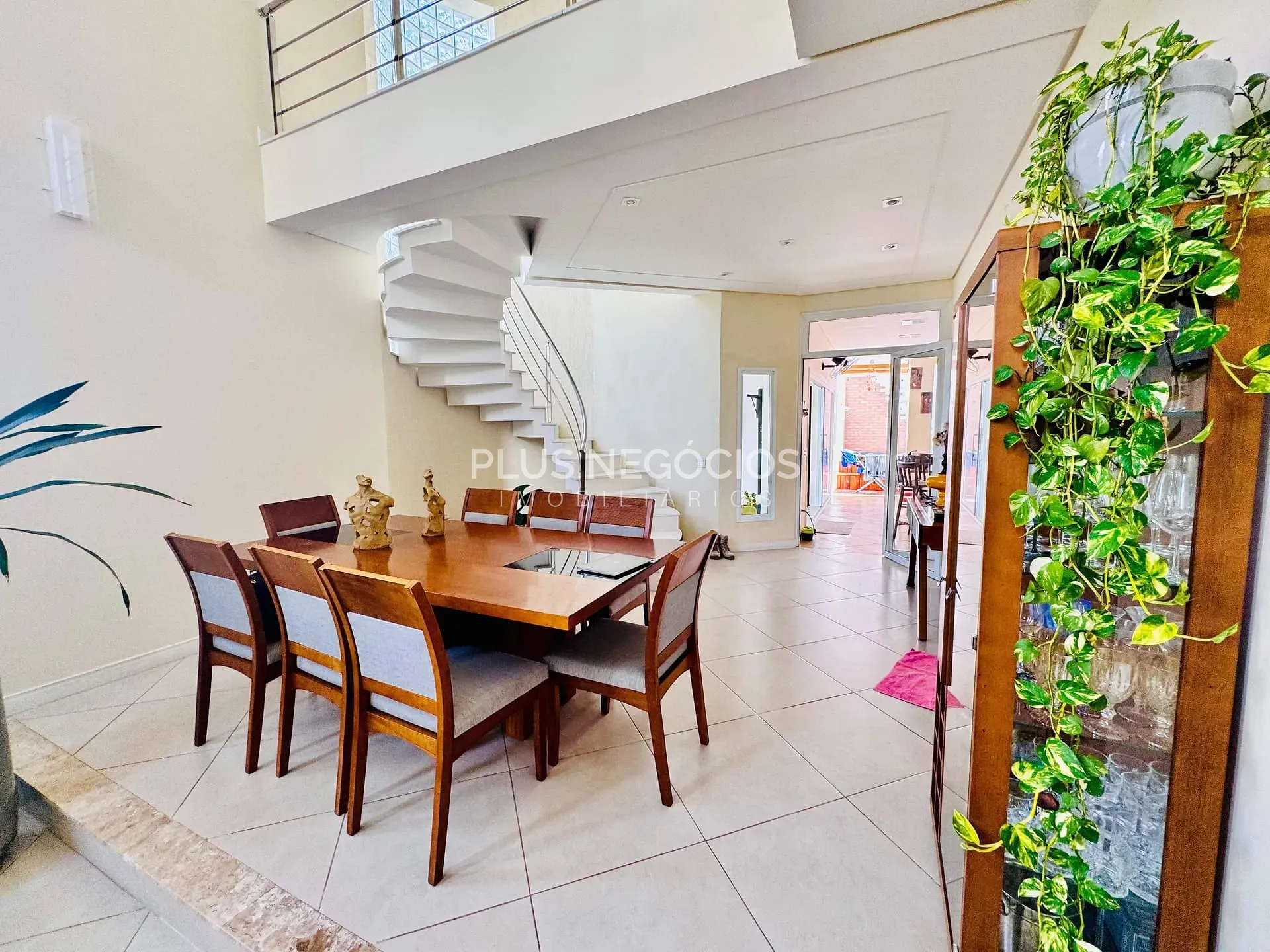 Casa, 4 quartos, 266 m² - Foto 9