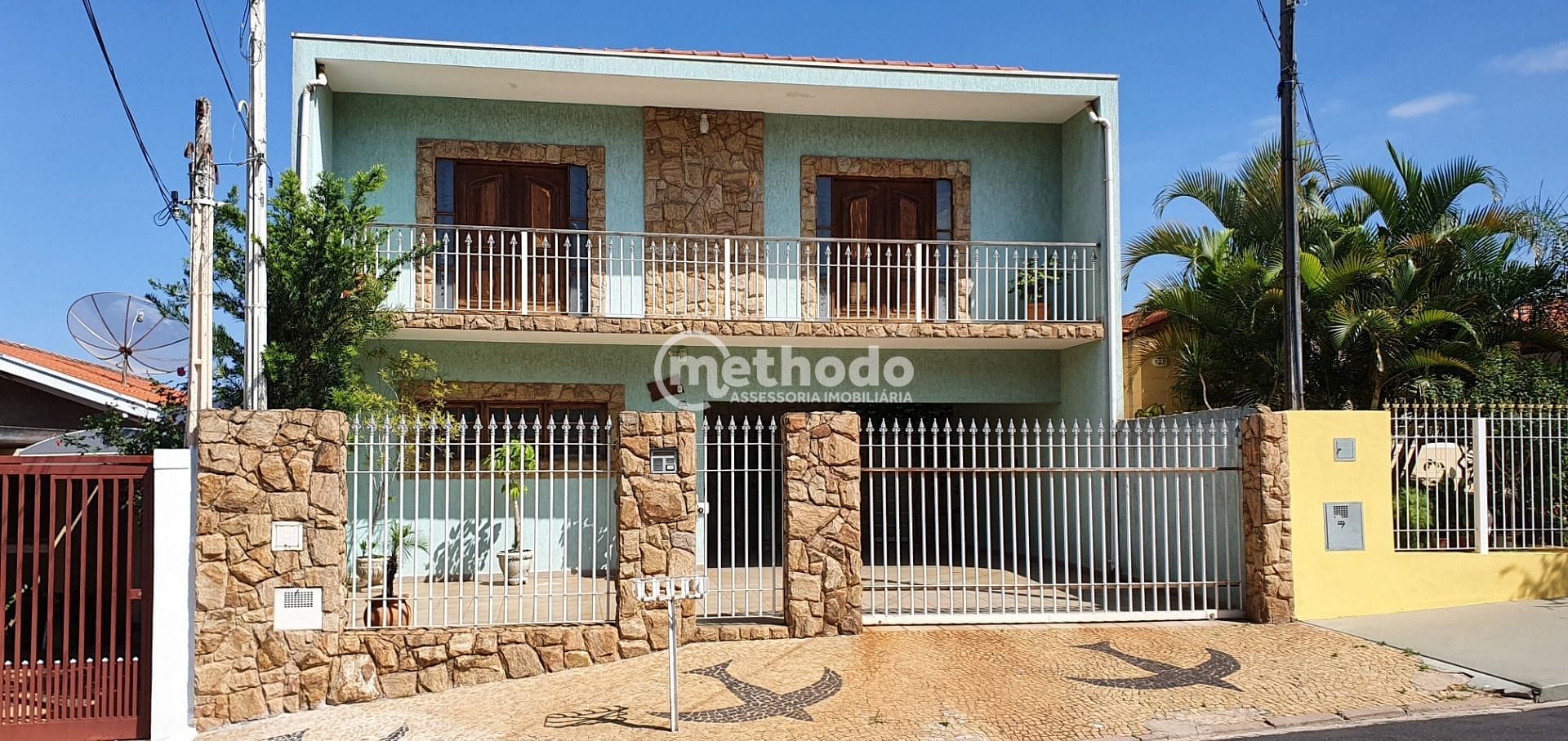 Casa, 3 quartos, 251 m² - Foto 1