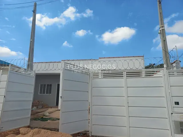 Casa 2 quartos e 1 banheiro, à venda, no bairro Jardim Nogueira em Sorocaba