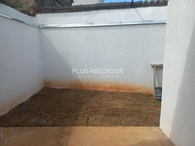 Casa 2 quartos e 1 banheiro, à venda, no bairro Jardim Nogueira em Sorocaba