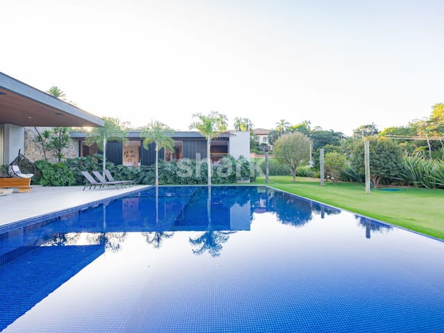 Casa com 2100m² 4 quartos e 6 banheiros, à venda, no bairro Condomínio Terras de São José em Itu