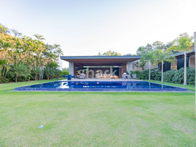 Casa com 2100m² 4 quartos e 6 banheiros, à venda, no bairro Condomínio Terras de São José em Itu