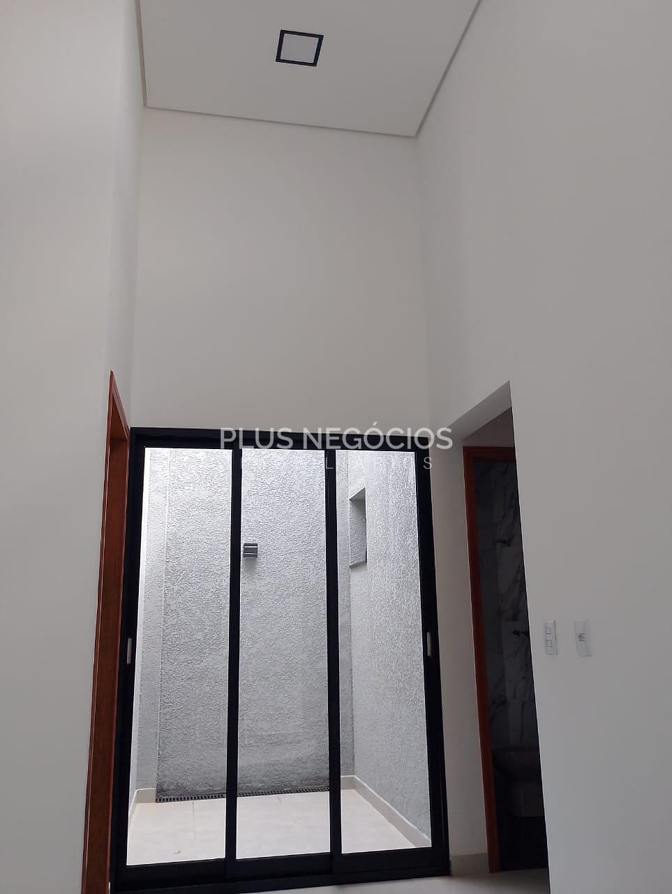 Casa à venda com 3 quartos, 105m² - Foto 9