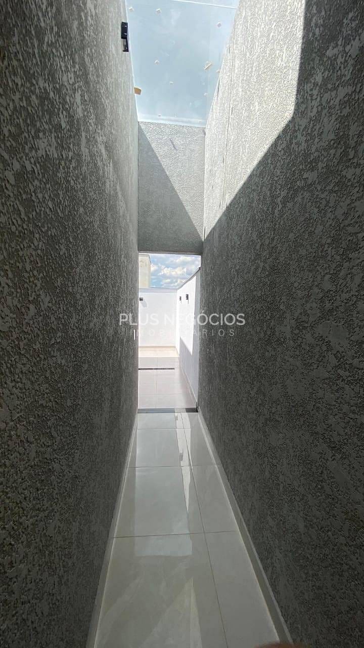Casa à venda com 3 quartos, 105m² - Foto 10