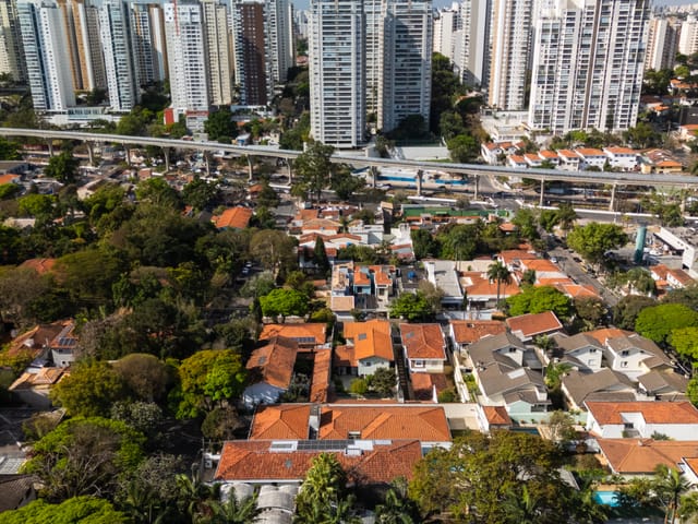 Foto do Casa - Casa para venda e locação em Campo Belo com 4 quartos, sendo 2 suítes , 450m² | Lares e Andares Imóveis