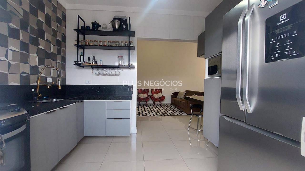 Casa à venda com 3 quartos, 115m² - Foto 14
