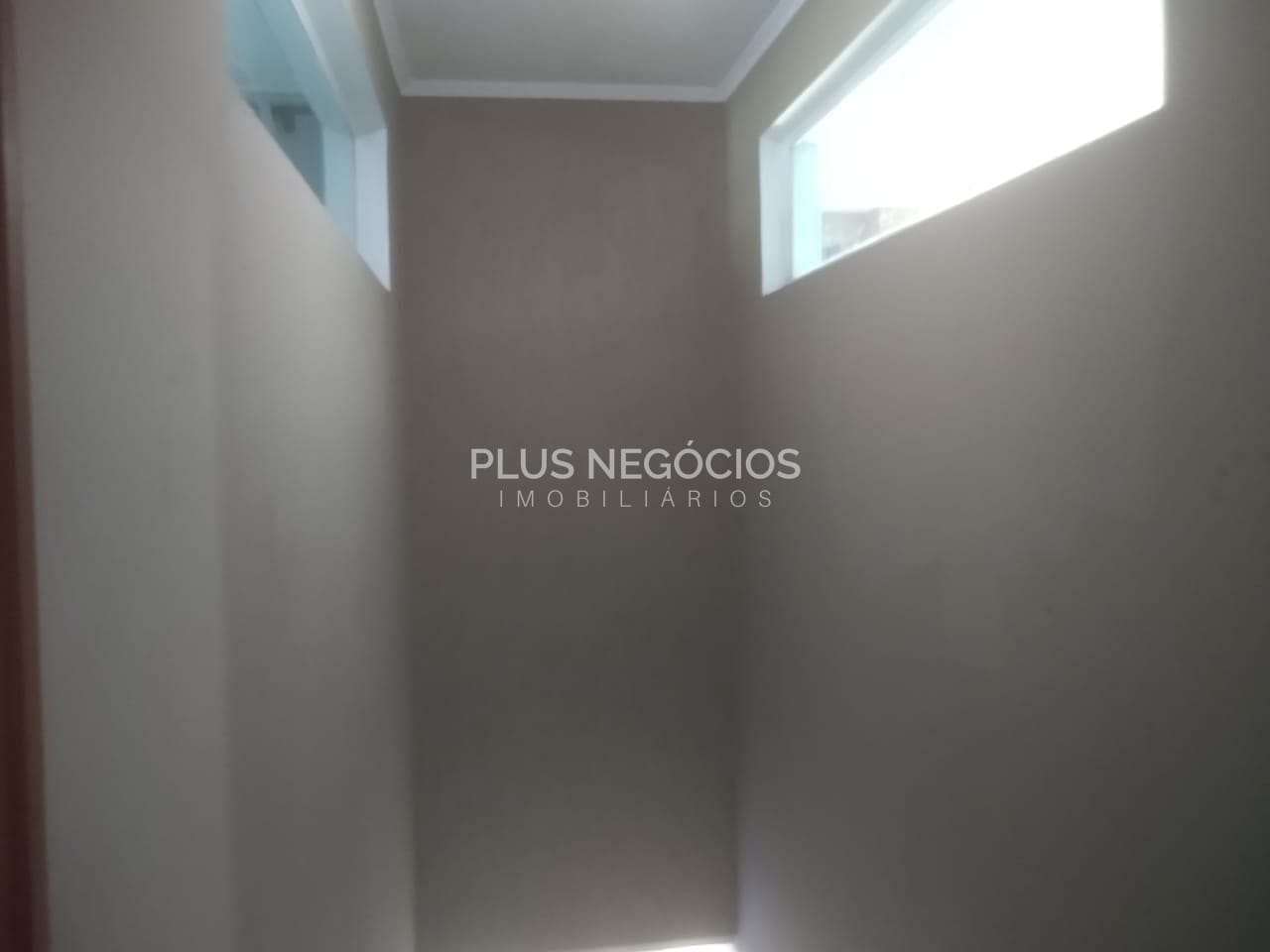 Casa à venda com 2 quartos, 120m² - Foto 3