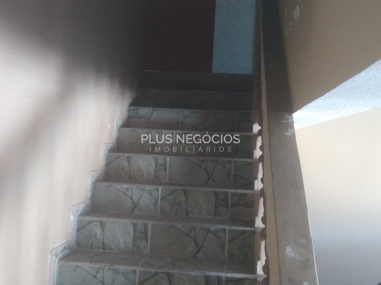 Casa à venda com 2 quartos, 120m² - Foto 11