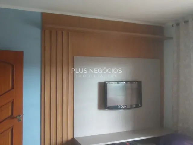 Casa com 200m² 2 quartos e 3 banheiros, à venda, no bairro Itavuvu em Sorocaba