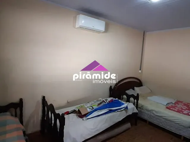 Casa com 250m² 2 quartos e 2 banheiros, à venda, no bairro Porto Novo em Caraguatatuba
