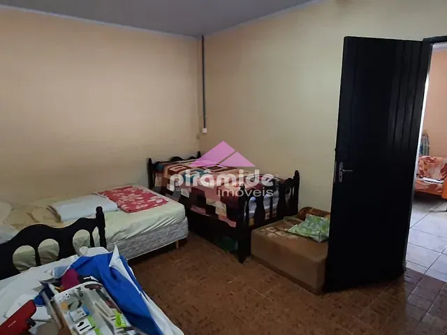 Casa com 250m² 2 quartos e 2 banheiros, à venda, no bairro Porto Novo em Caraguatatuba