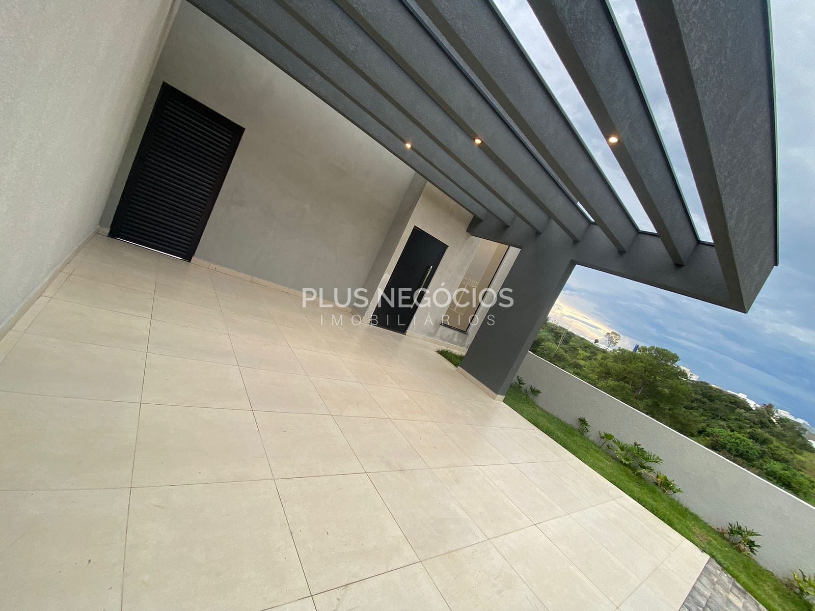Casa à venda com 3 quartos, 191m² - Foto 2