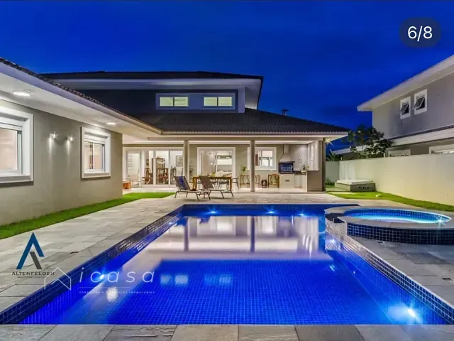 Casa com 1200m² 5 quartos e 7 banheiros, à venda ou para alugar, no bairro Condomínio Chácara Serimbura em São José dos Campos