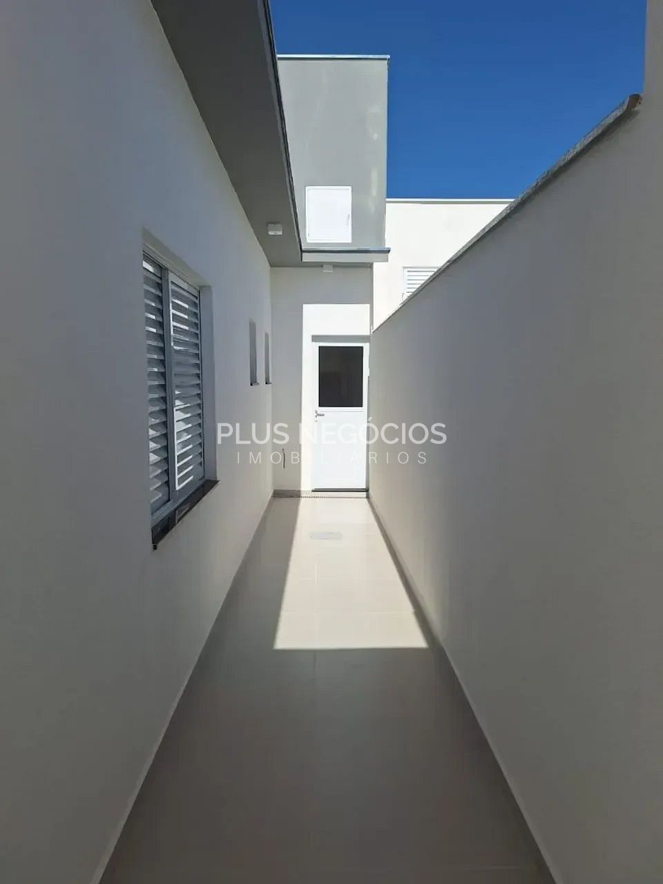 Casa à venda com 3 quartos, 95m² - Foto 3