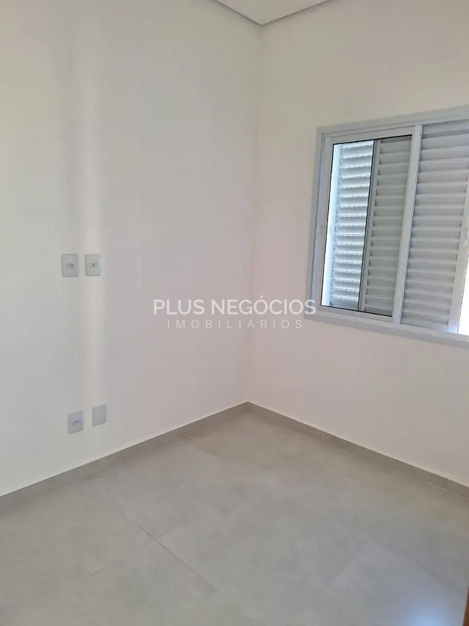 Casa à venda com 3 quartos, 95m² - Foto 4