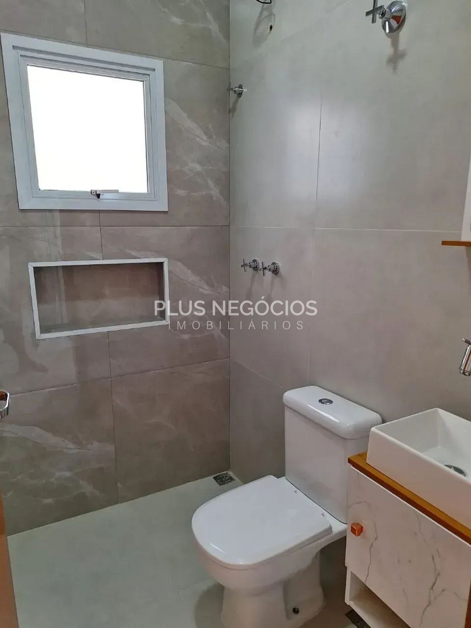 Casa à venda com 3 quartos, 95m² - Foto 8