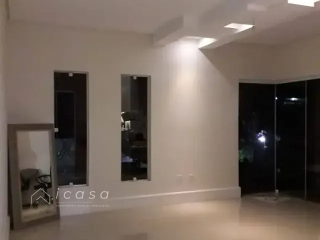 Casa com 1000m² 4 quartos e 5 banheiros, à venda, no bairro Jardim Terras de Santa Helena em Jacareí