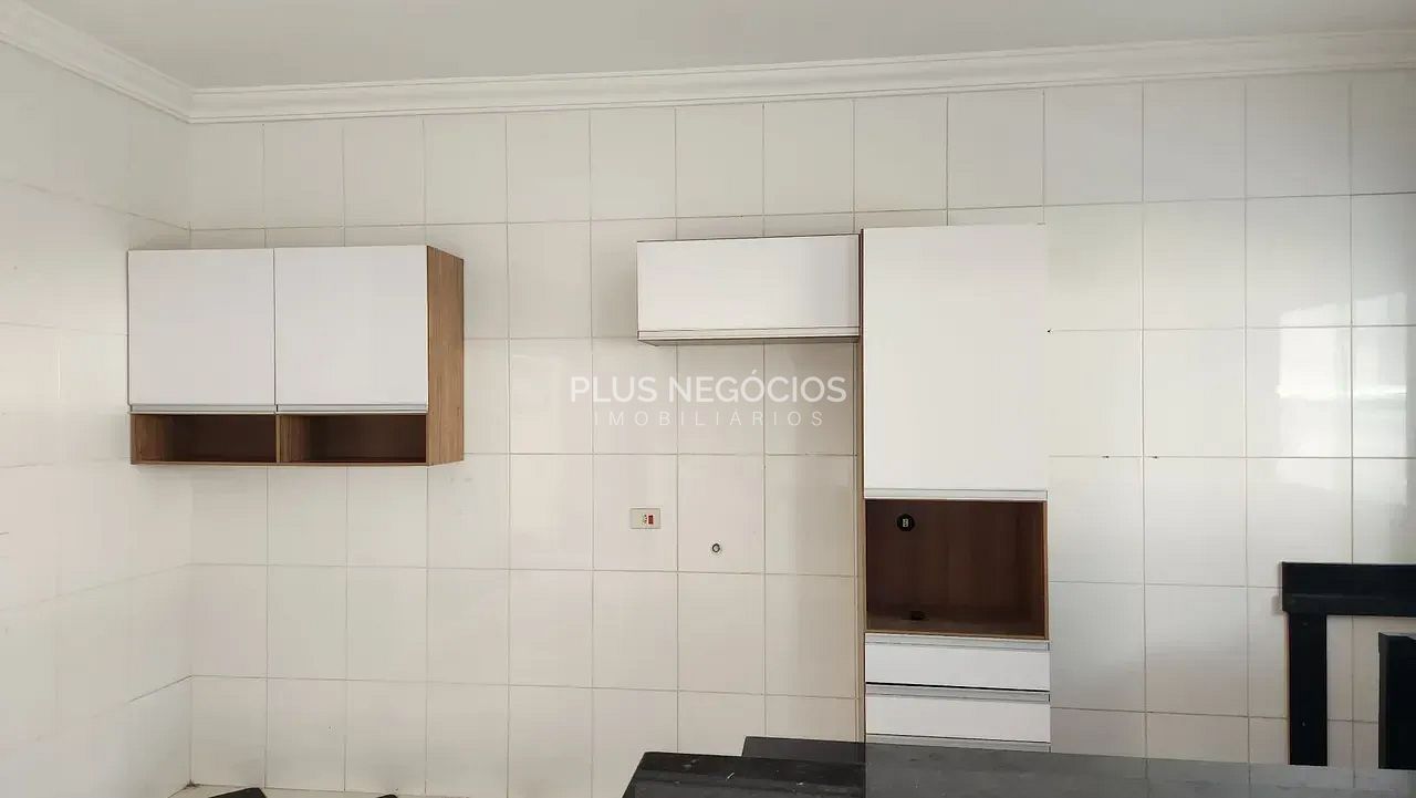 Casa à venda com 2 quartos, 100m² - Foto 5