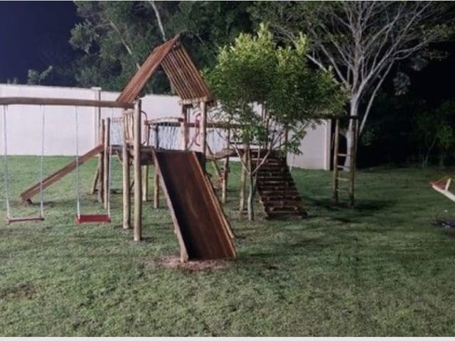 Casa à venda, no bairro Fazenda Itapecerica em Taubaté