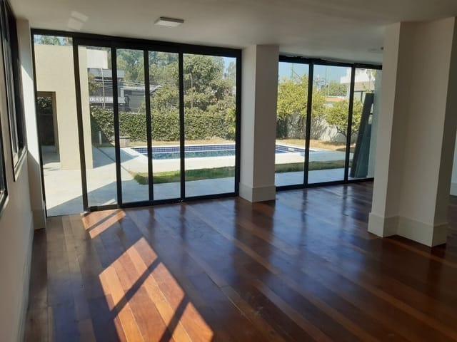 Casa com 560m² 5 quartos e 7 banheiros, à venda, no bairro Alphaville Residencial Dois em Barueri