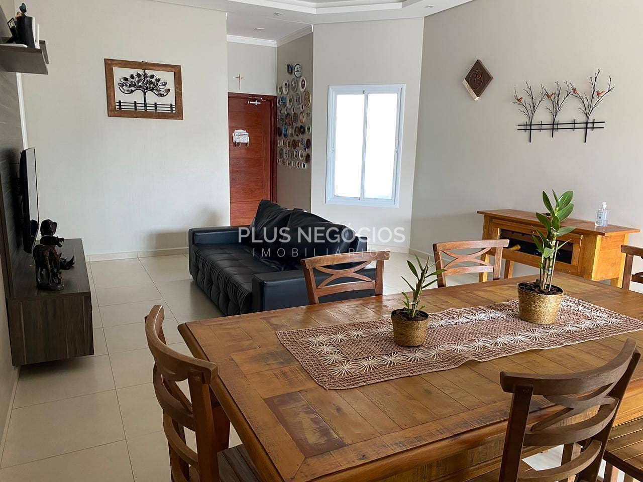 Casa à venda com 3 quartos, 180m² - Foto 4