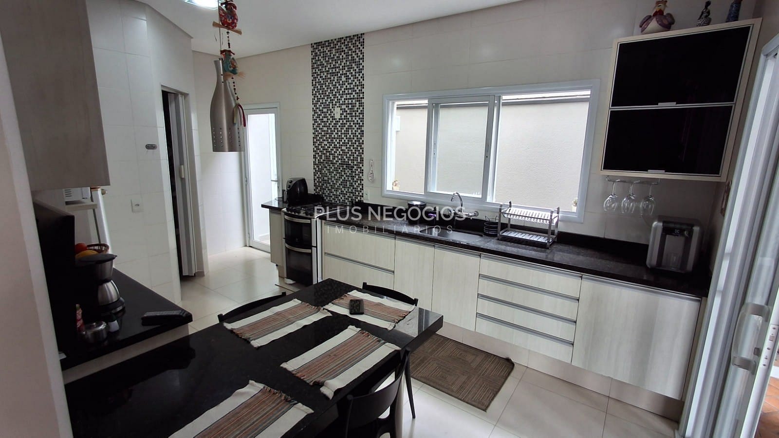 Casa à venda com 3 quartos, 180m² - Foto 10