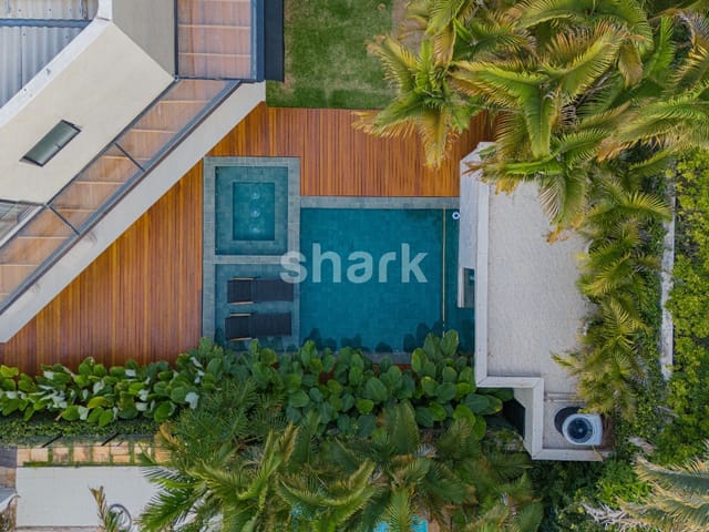 Casa com 560m² 4 quartos e 7 banheiros, à venda ou para alugar, no bairro Alphaville Residencial Um em Barueri