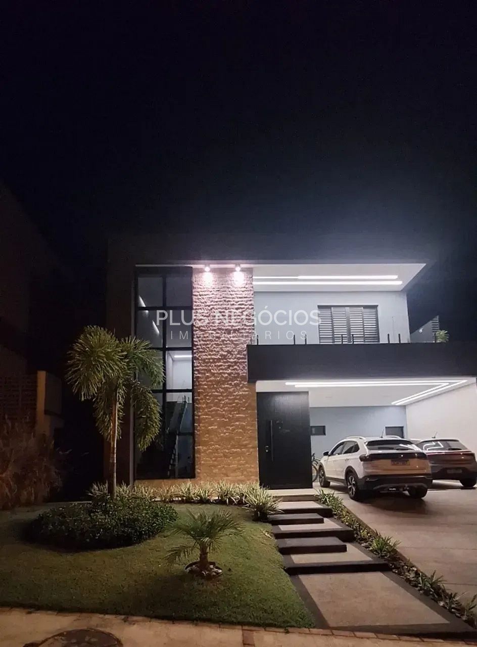 Casa à venda com 3 quartos, 303m² - Foto 2