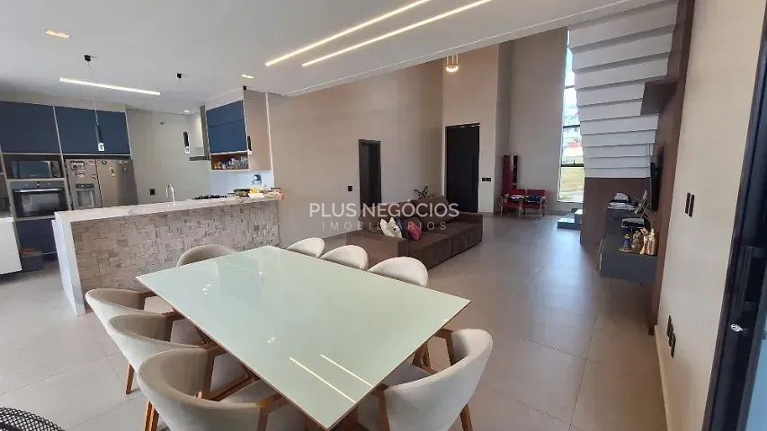 Casa à venda com 3 quartos, 303m² - Foto 10