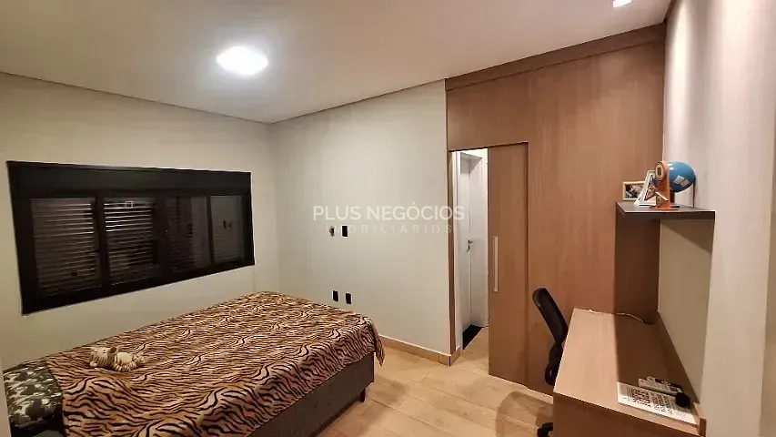 Casa, 3 quartos, 303 m² - Foto 17
