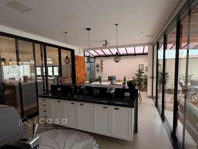 Casa com 601m² 3 quartos e 4 banheiros, à venda, no bairro Condomínio Loteamento Reserva da Barra em São José dos Campos