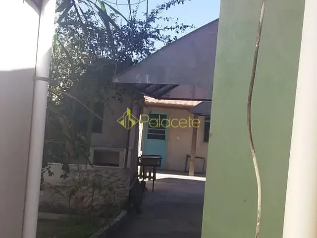 Casa com 300m², à venda, no bairro Itaguaçú em Aparecida