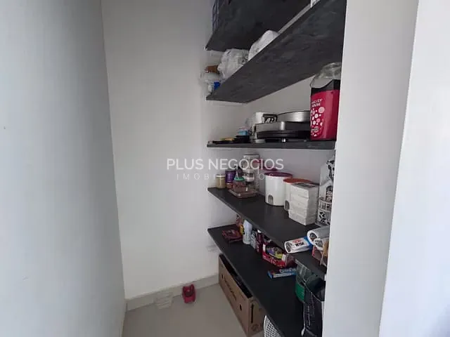 Casa com 1000m² 4 quartos e 5 banheiros, à venda, no bairro Jardim Novo Mundo em Sorocaba