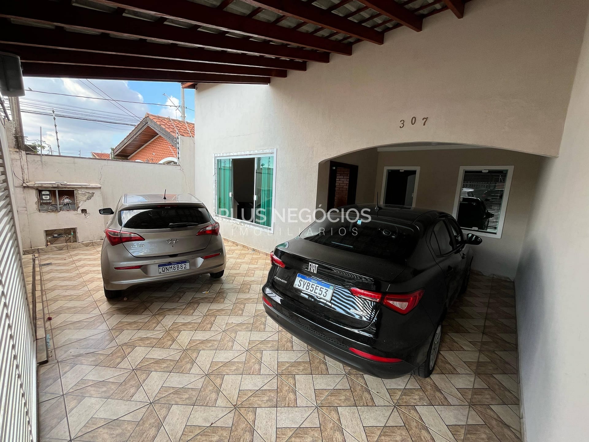 Casa à venda com 3 quartos, 150m² - Foto 2