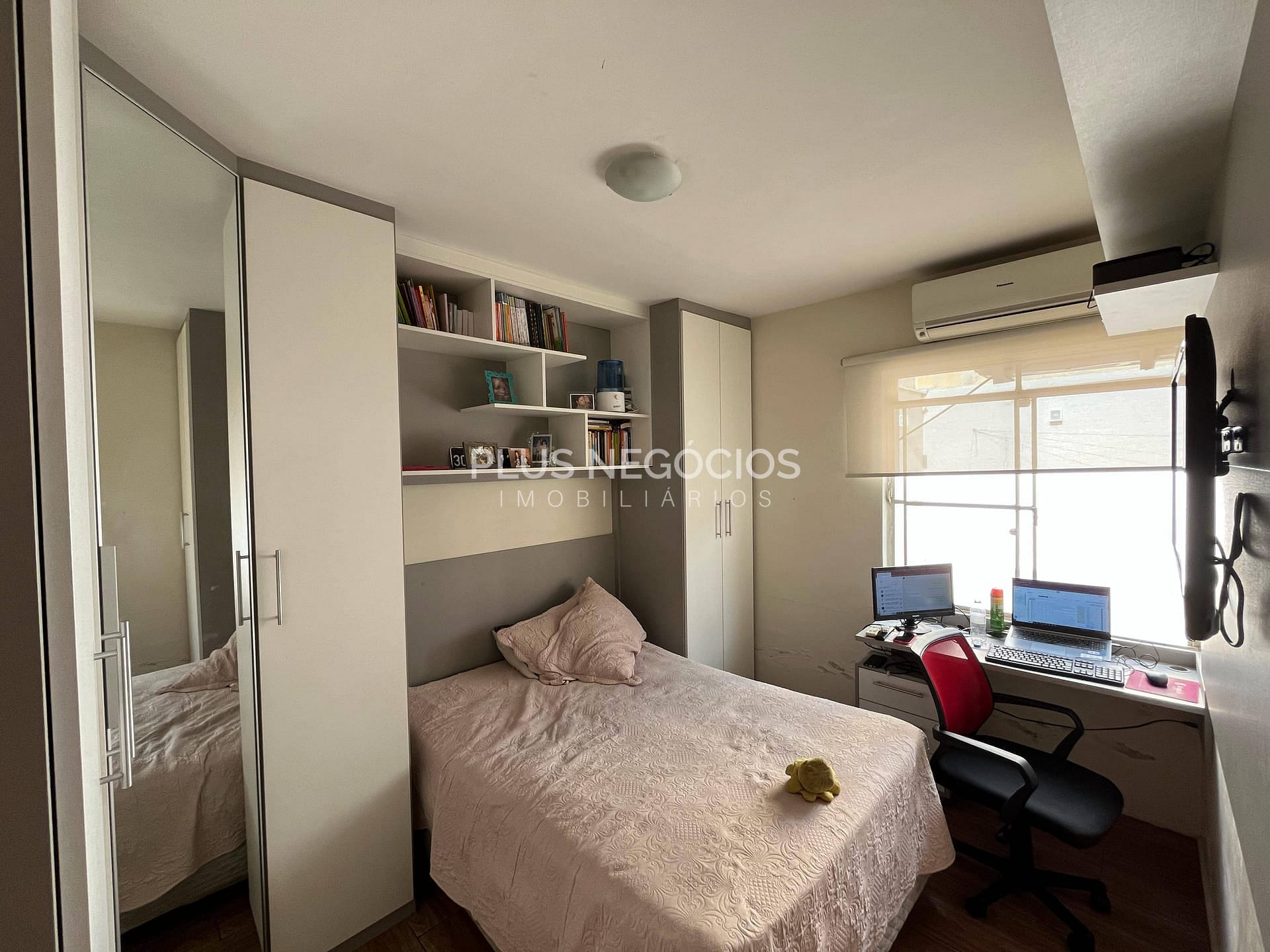 Casa à venda com 3 quartos, 150m² - Foto 14