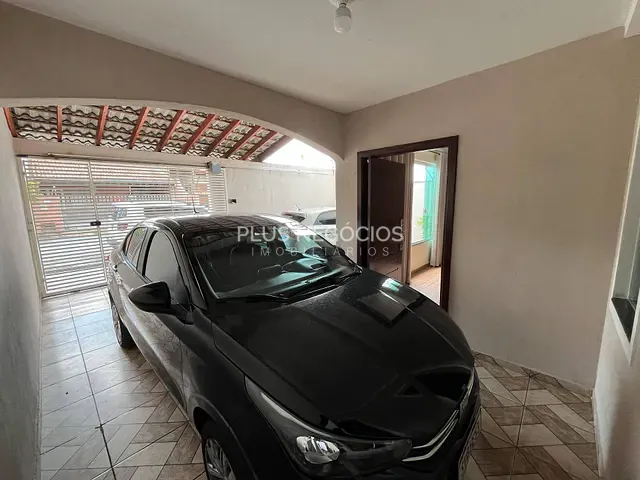 Casa com 250m² 3 quartos e 1 banheiro, à venda, no bairro Central Parque Sorocaba em Sorocaba