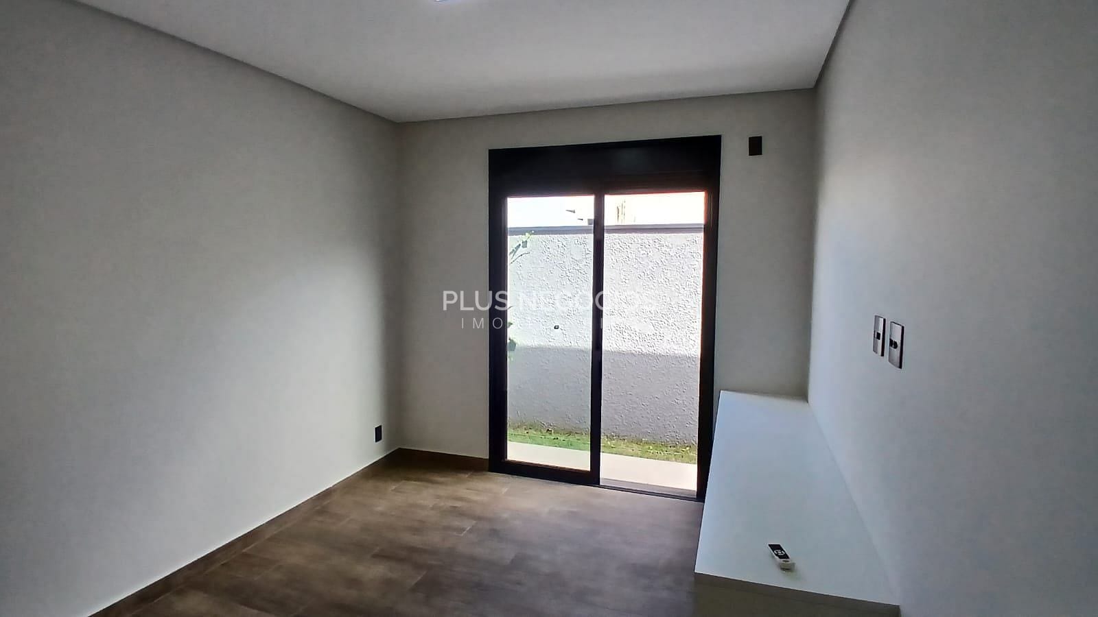 Casa à venda e aluguel com 4 quartos, 260m² - Foto 7