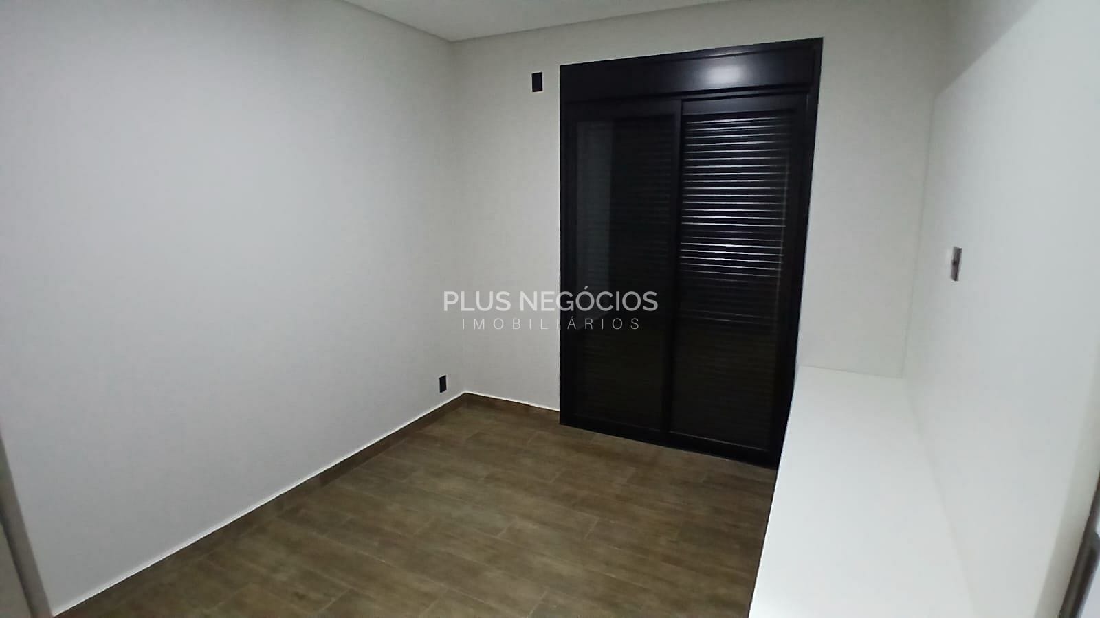 Casa à venda e aluguel com 4 quartos, 260m² - Foto 11