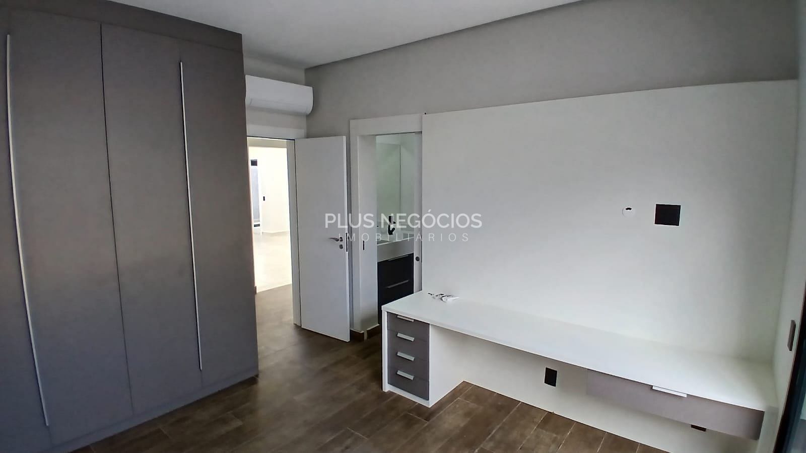 Casa à venda e aluguel com 4 quartos, 260m² - Foto 14