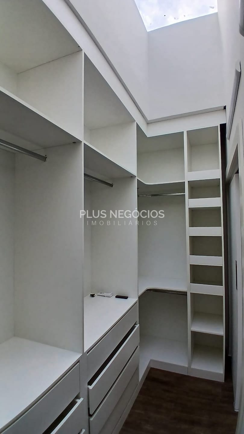 Casa à venda e aluguel com 4 quartos, 260m² - Foto 19