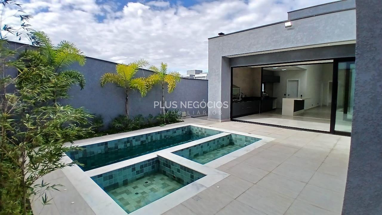 Casa à venda e aluguel com 4 quartos, 260m² - Foto 30