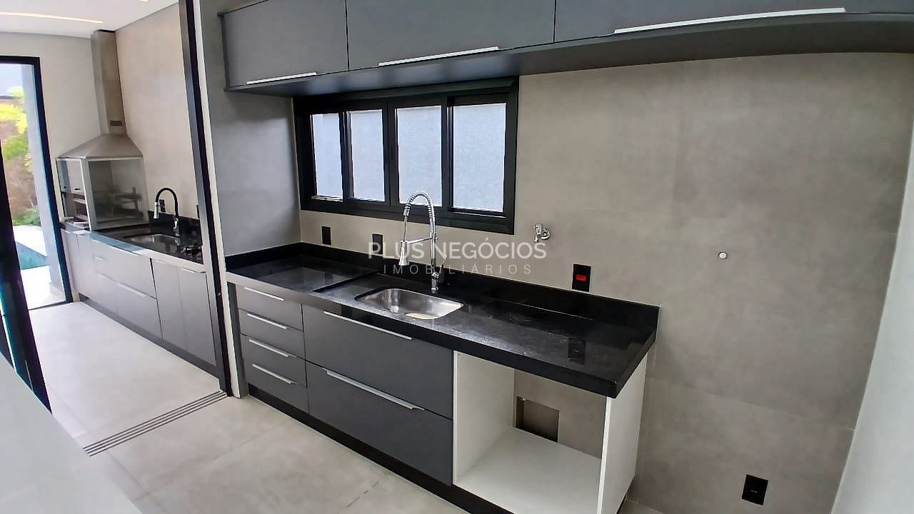 Casa à venda e aluguel com 4 quartos, 260m² - Foto 40