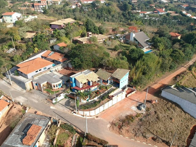 Casa com 485m² 3 quartos e 2 banheiros, à venda, no bairro Parque das Montanhas em Cunha