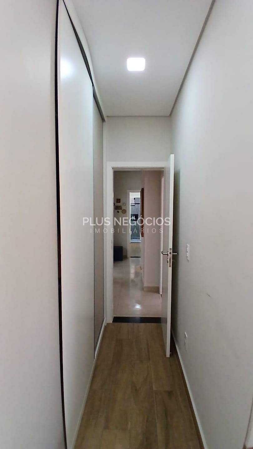 Casa à venda com 4 quartos, 265m² - Foto 5