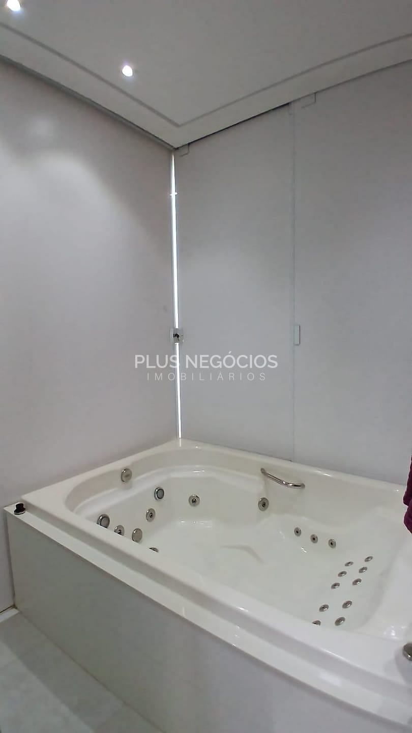Casa à venda com 4 quartos, 265m² - Foto 6