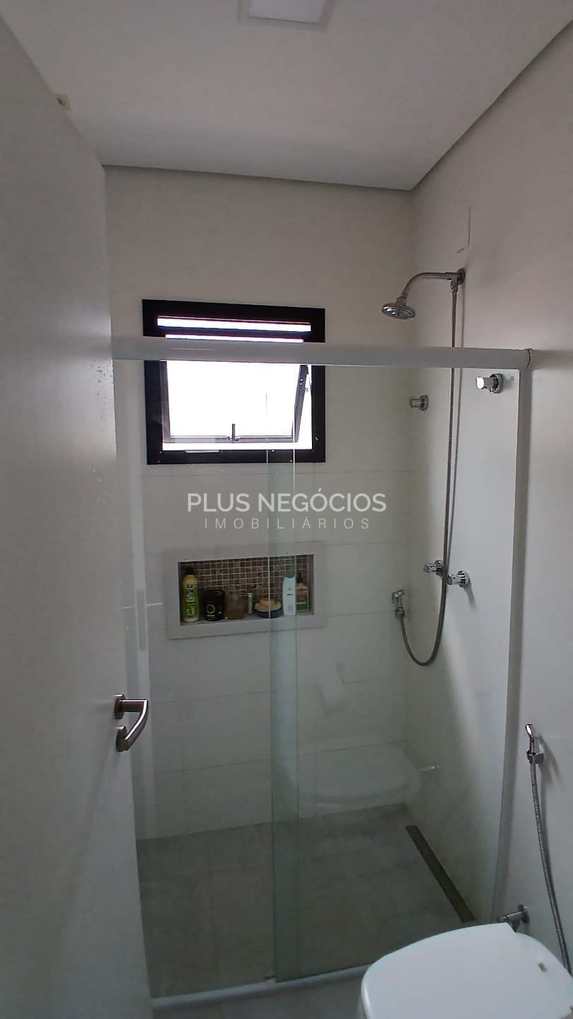 Casa à venda com 4 quartos, 265m² - Foto 11