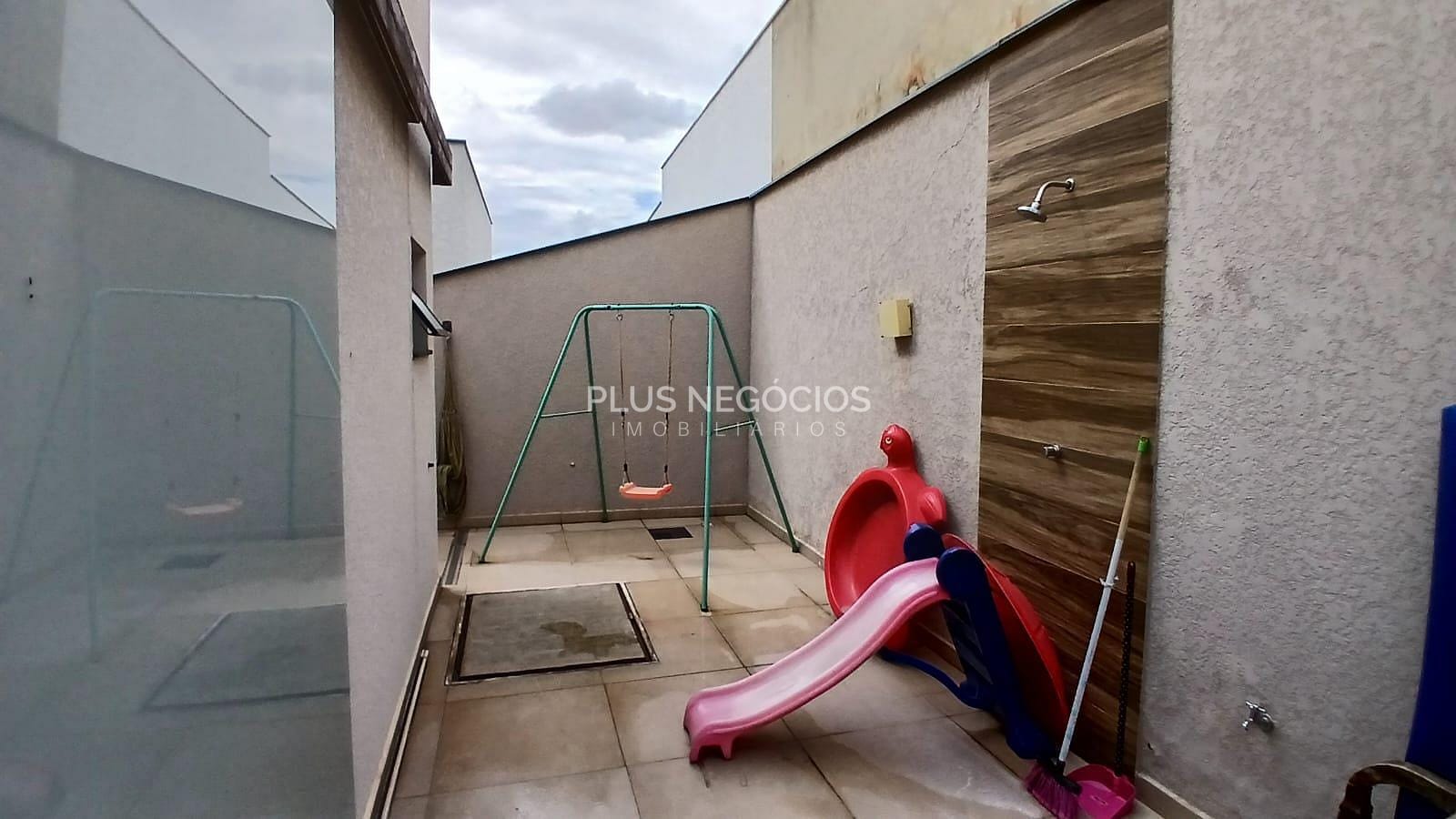 Casa à venda com 4 quartos, 265m² - Foto 20