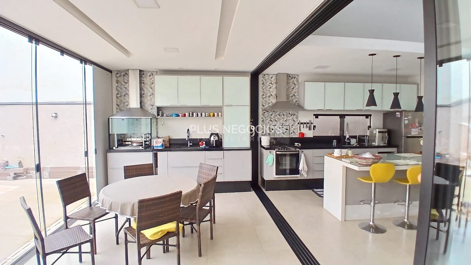 Casa à venda com 4 quartos, 265m² - Foto 29