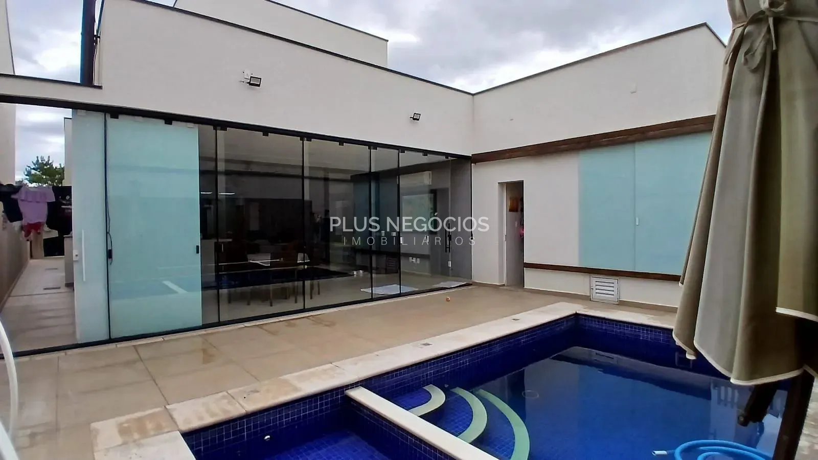 Casa, 4 quartos, 265 m² - Foto 23