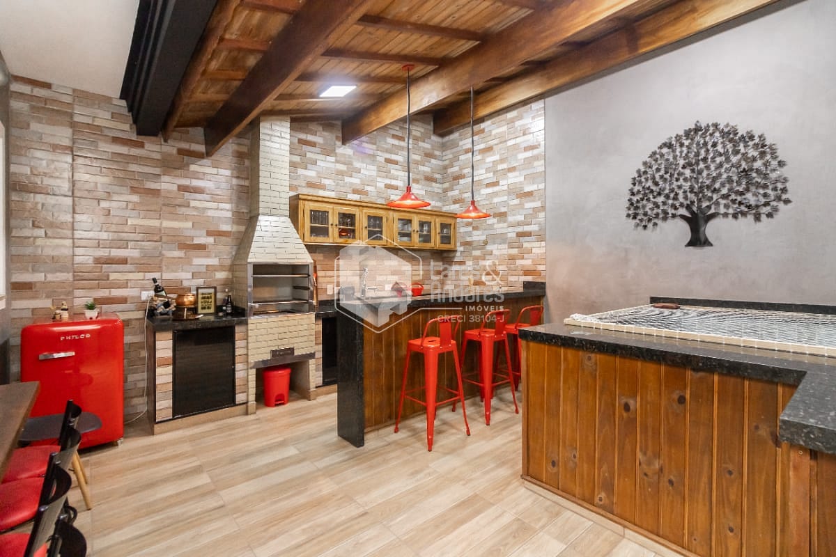 Casa, 3 quartos, 205 m² - Foto 1